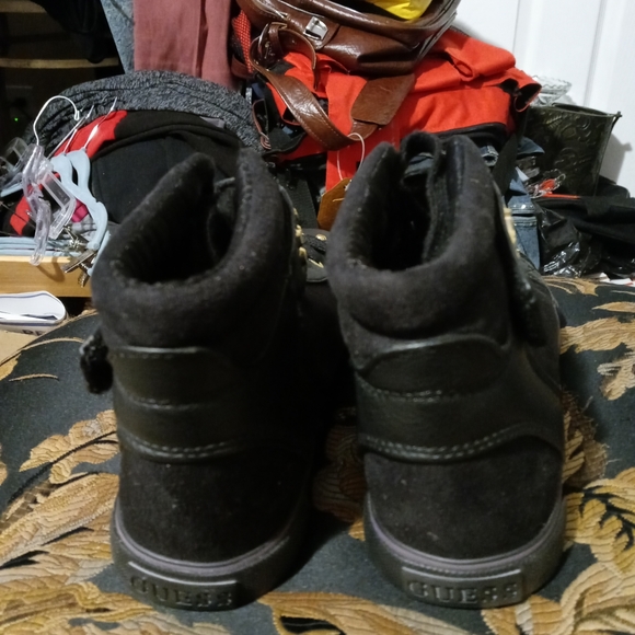 🏀🎒GUESS HIGH TOPS BLACK&GOLD🥊💝 - Picture 14 of 14